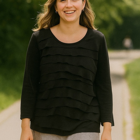 Chico’s Travelers Chiffon Textured Front Top Size XL - Picture 1 of 5